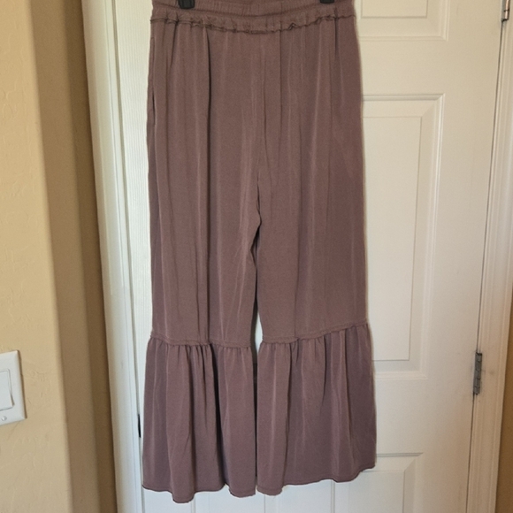 Peace Love World BOHO Espresso & Red RUFFLE Flare Pants UNIQUE FESTIVE SOFTEST M - Picture 11 of 16